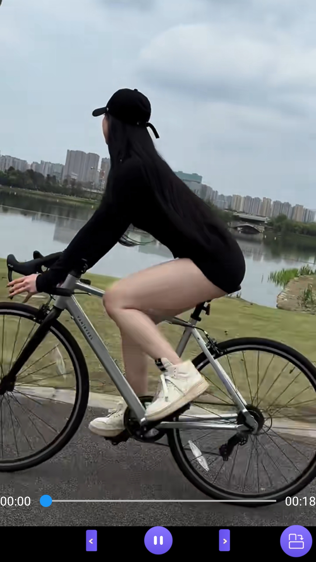 白丝国产在线观看截图